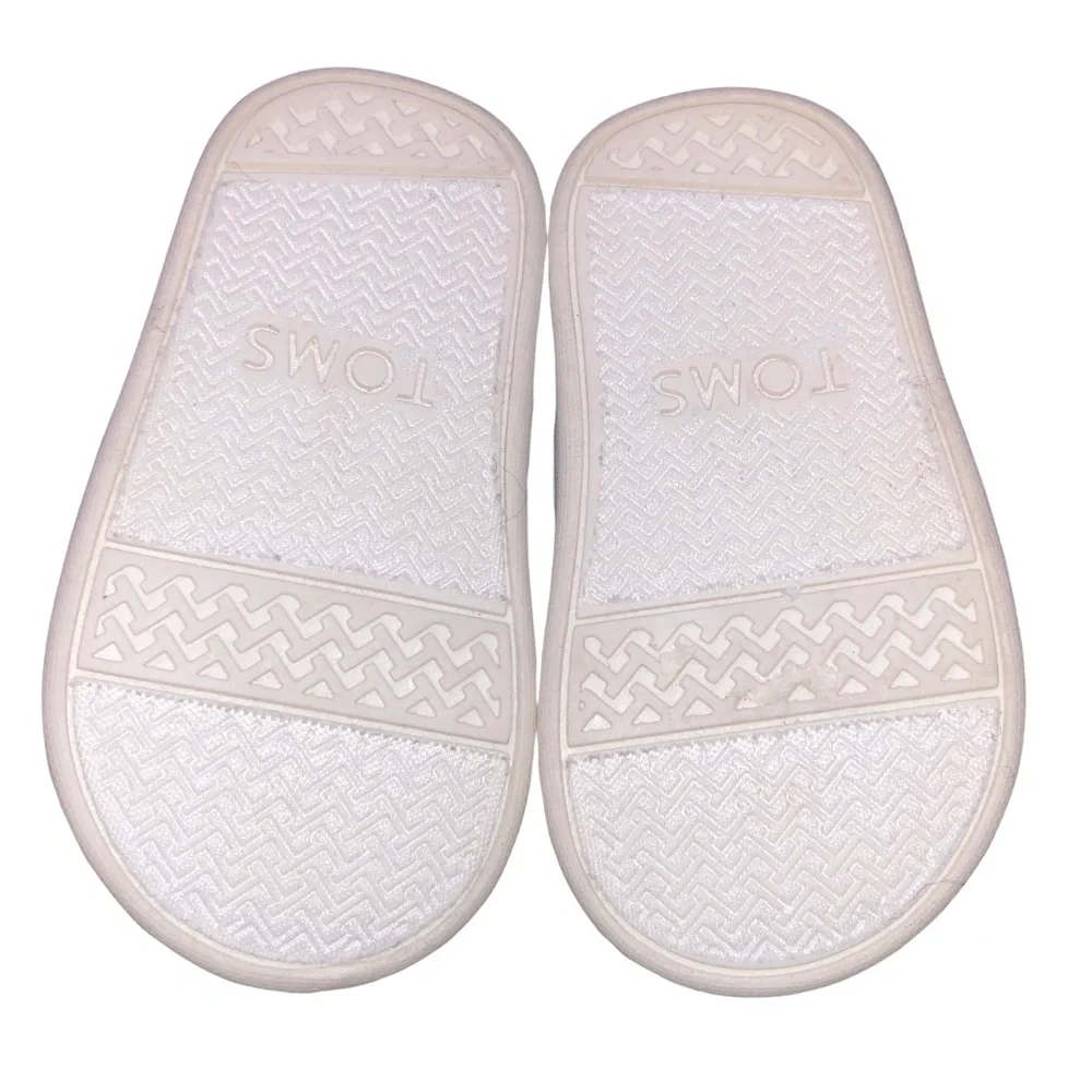 Toms Bimini Infant Lilac Slip-On Shoes with Metallic Polka Dots
